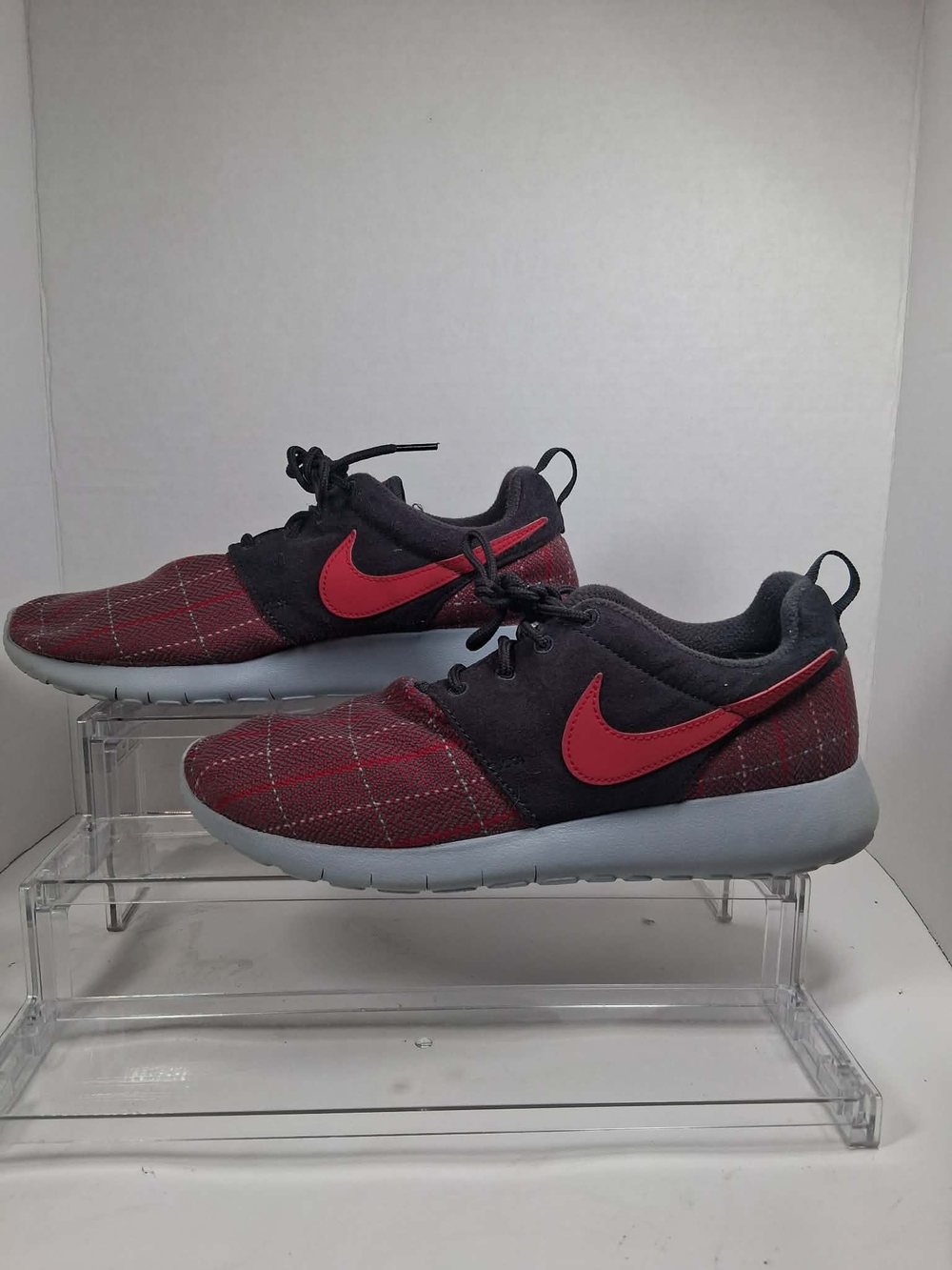 Nike Roshe One SE 'Anthracite/Gym Red-Wolf Grey Plaid Sz7 Women's